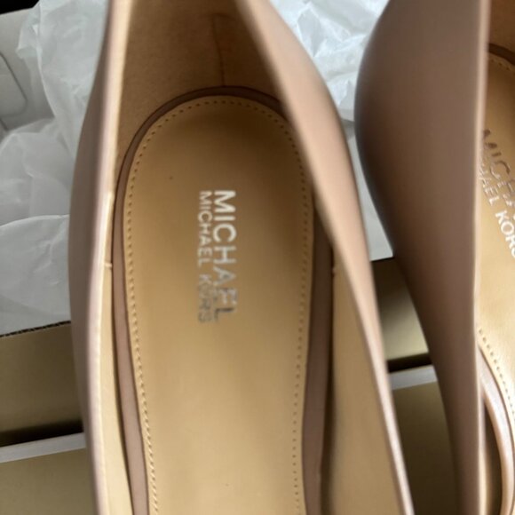Michael Kors Dorothy flex pump  Leather Pointed-Toe Heels MK Logo Size 6.5M khak - Picture 4 of 11